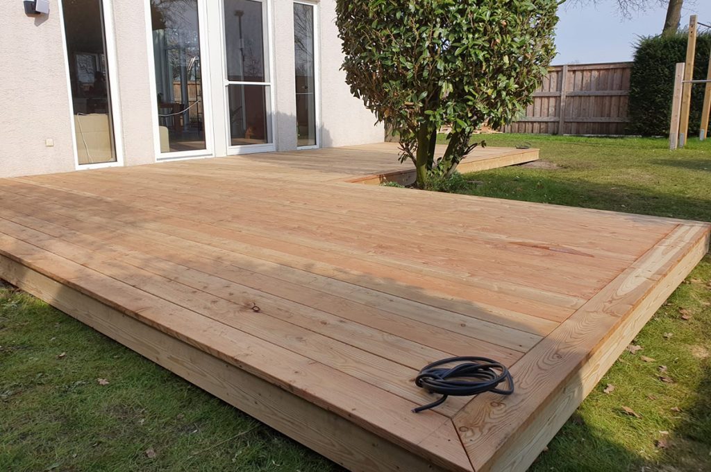 Holzterrasse Lärche Dennis Rußmeier